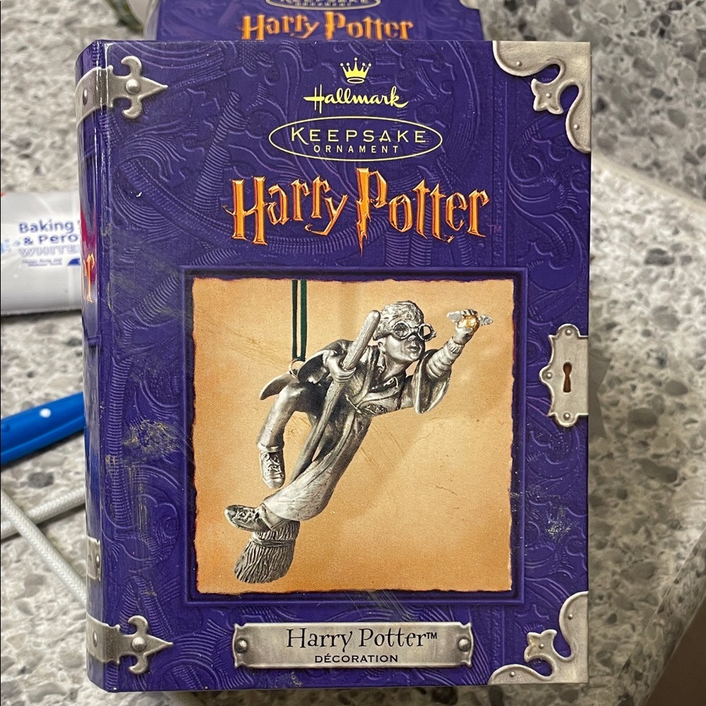 Vintage 2000 Hallmark Harry potter Keepsake Ornament silver pewter New in “Book”
